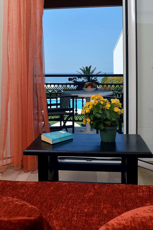 Filorian Hotel Apartments Acharavi  Habitación foto